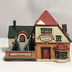 Lemax Caddington Village Lighted House Christmas Corner  1995 with Original Box